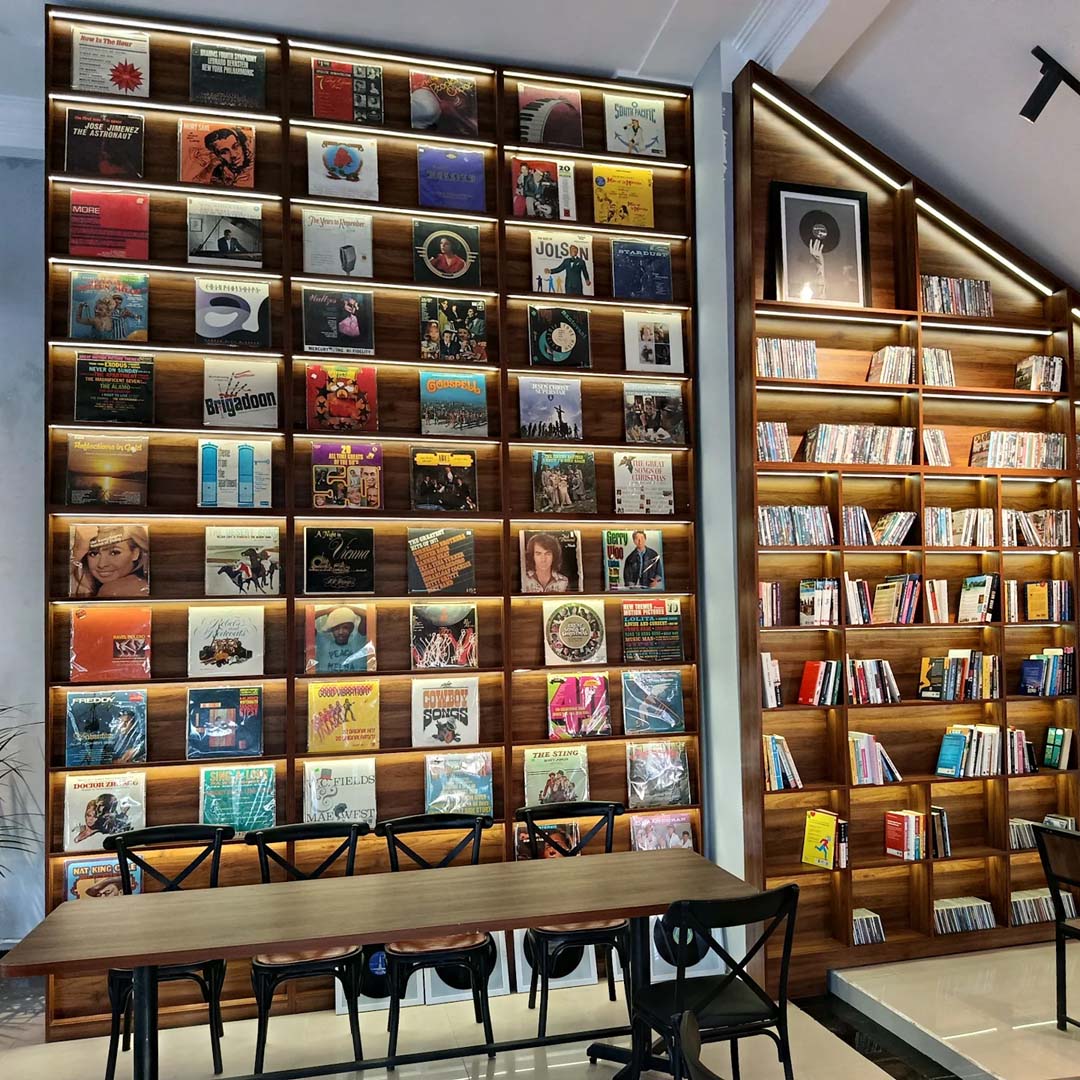 40Plus Cafe & Vinyl Music