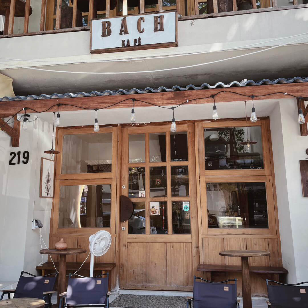 Bách Kafe – Nguyễn Chí Thanh