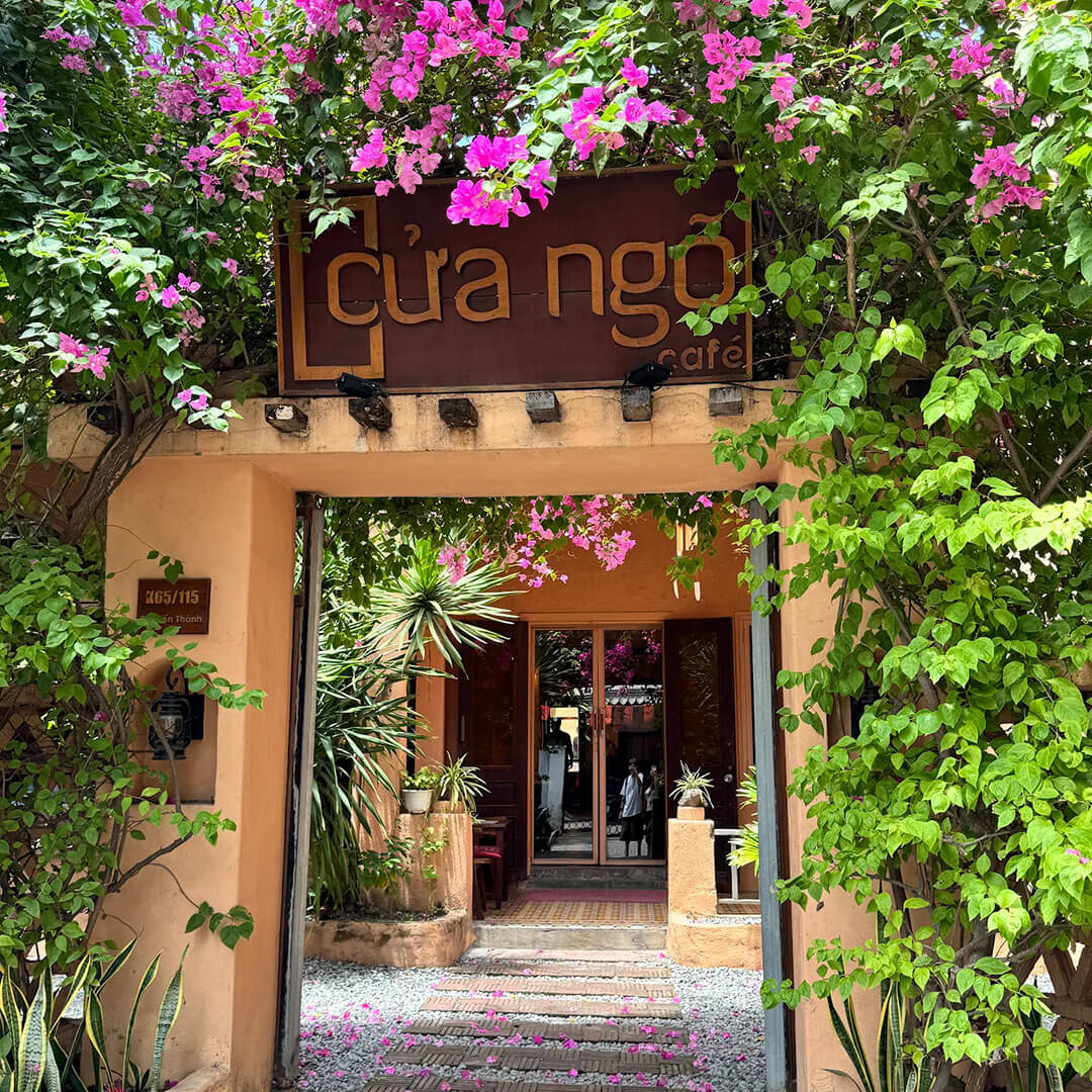 Cafe Cửa Ngõ – Trần Bạch Đằng