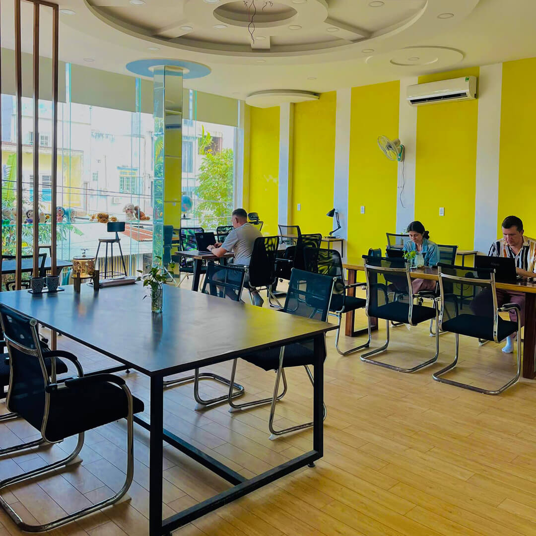 Harvard Cave – Café & Working Space