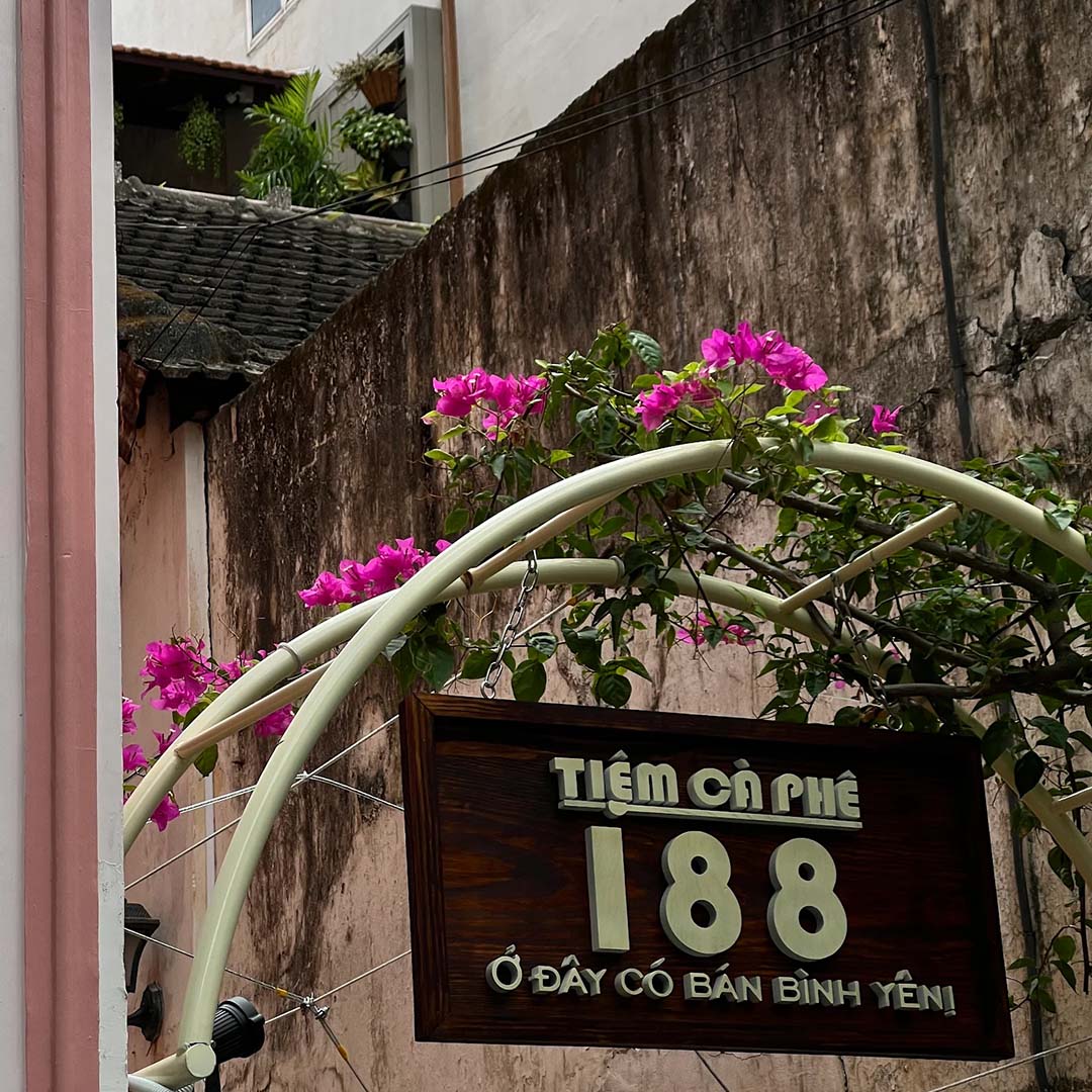 Tiệm cà phê 188
